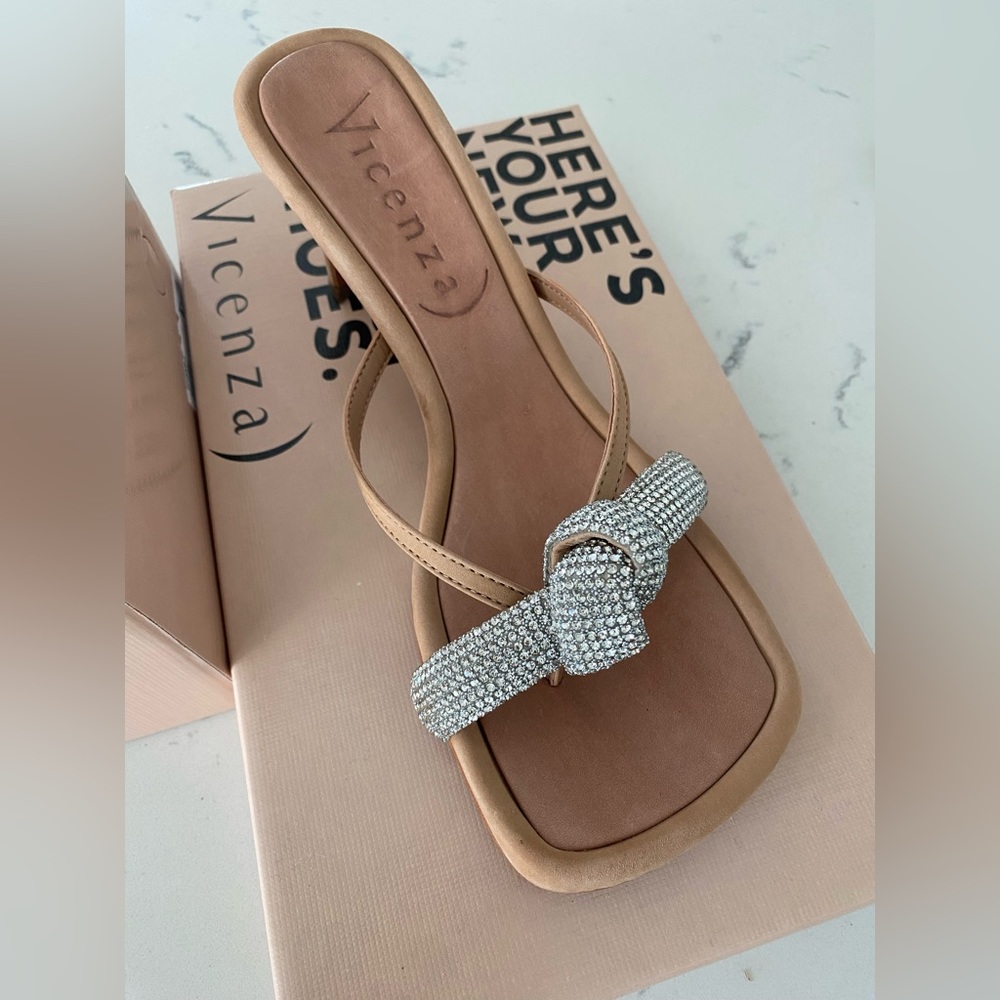NWT Anthropologie Nude And Rhinestones Heel - Size 9